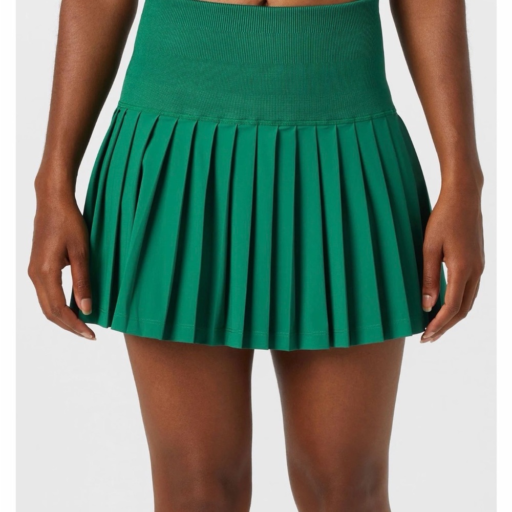 Brand New with Tags Green Pleated Wilson Women's Tennis Pickleball Skirt